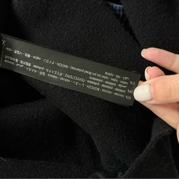 Zara Elegant Black Women’s Thick Knit Top with Gold Ring Detail Small - Picture 8 of 8